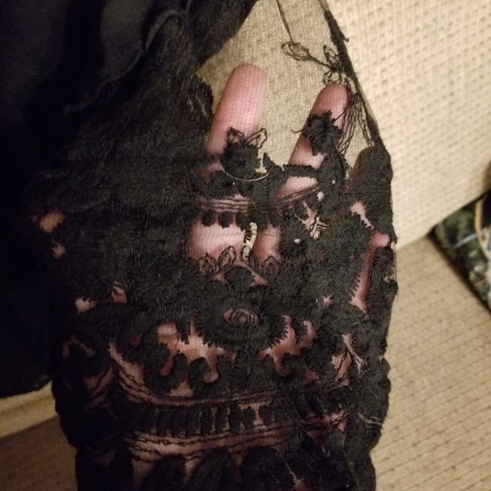 Lace detailed long black sleeved shirt